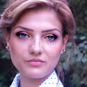 by Bianca Oana - People Portraits of Women