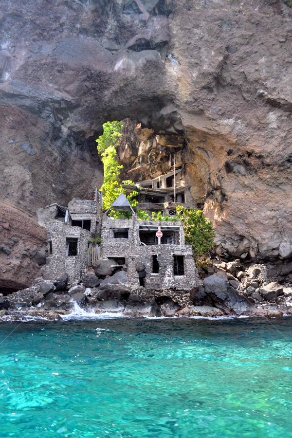 Moonhole house, Bequia by Terry Niec - Landscapes Waterscapes ( bequia, ruins, moonhole )