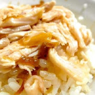 梁記嘉義雞肉飯