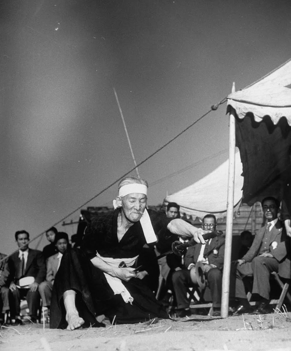 How did margaret bourke-white become a photographer image