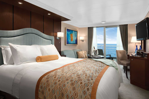 The impeccably presented Concierge veranda staterooms on Oceania Riviera reflect many of the luxurious amenities found in the penthouse suites.