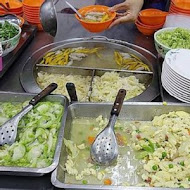 五燈獎豬腳魯肉飯