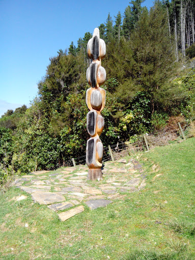 Wooden Lochmara Sculpture