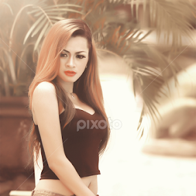 xxx by Takkan Ada - People Portraits of Women