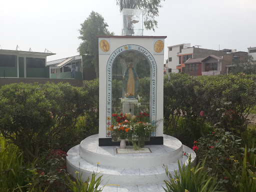 Virgen María y San Miguel Arcángel