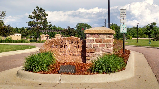 Veterans Memorial Park West Entrance