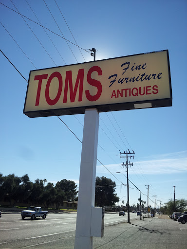 Tom's Antiques