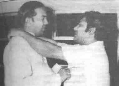 [kaviyarasar[2].jpg]