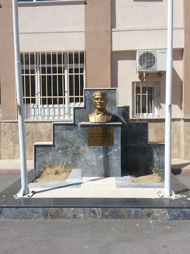 K. Atatürk Büstü