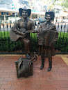 Slim Dusty and Joy McKean Memorial Statue
