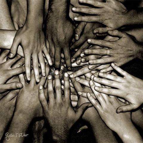 [teamwork[24].jpg]