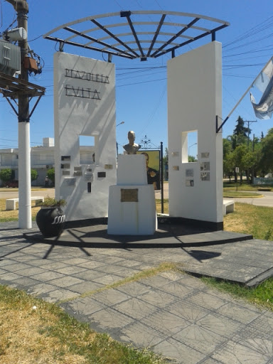 Monumento a Eva Peron