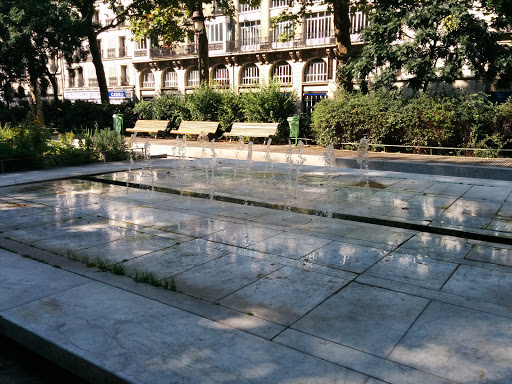 Fontaine Plate