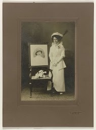 Huwelijksportret van 'Bets' (trouwen met de handschoen)