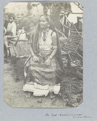 Hindustani Women with Children