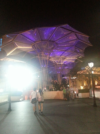 Clarke Quay Umbrella