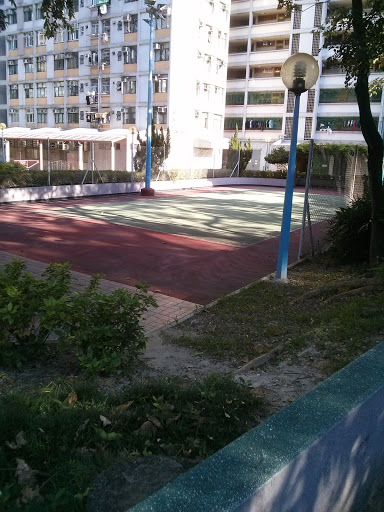 東頭邨籃球場