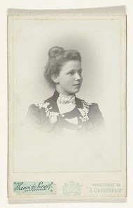 Portret van een jonge vrouw