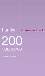 200 Cupcakes from Hamlyn poster 1