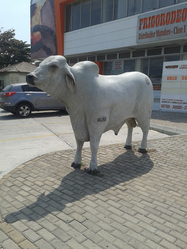 Estatua  de la Vaca 