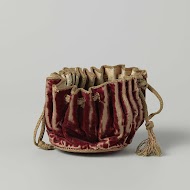 Zak van fluweel behorend bij gebedsnoot Eewert Jansz van Bleiswick