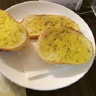 Mona's Cafe 寵物咖啡