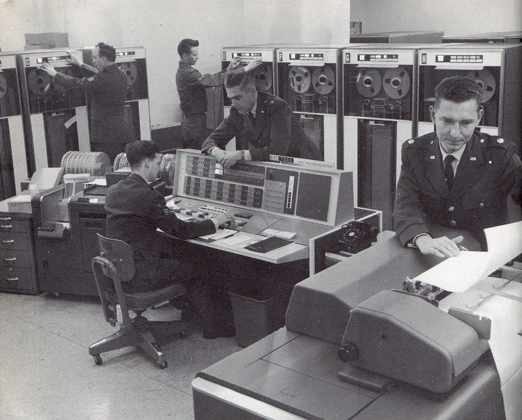 [SAC computer room[3].jpg]