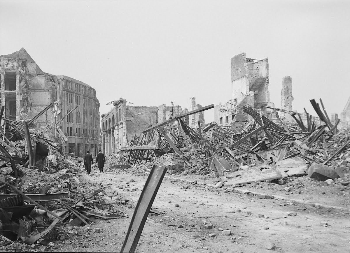 Persuasive essay about perfume image