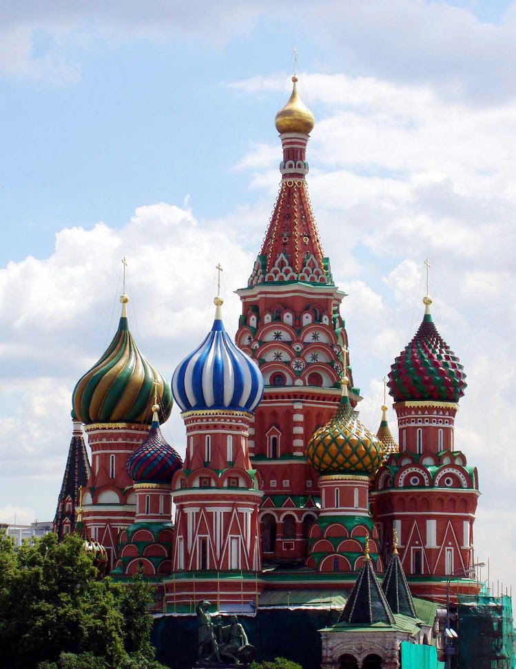 Arrange a Royal Caribbean shore excursion in Moscow and see the historic Red Square and Kremlin.