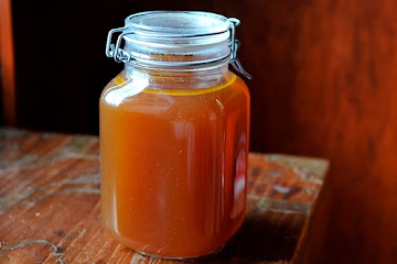 Zesty Herbed Chicken Broth