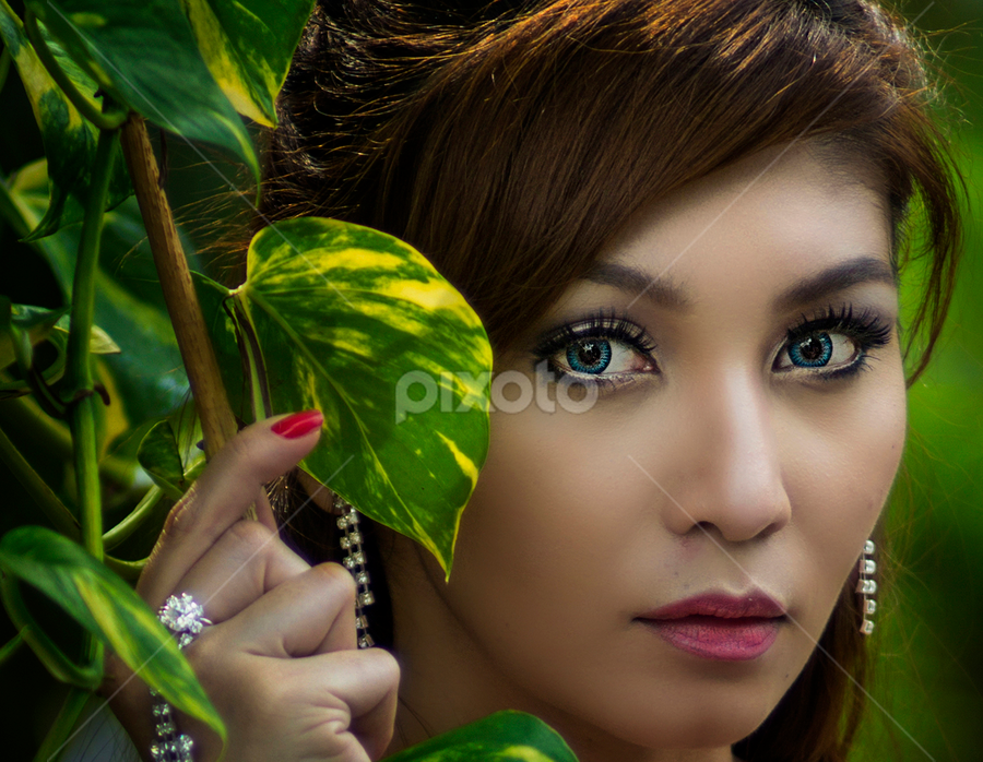 Deeper Gaze by Chandra Irahadi - People Portraits of Women