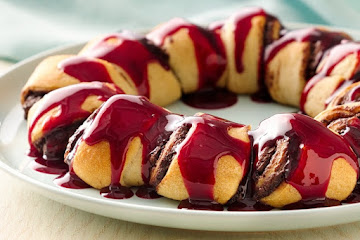 Chocolate Raspberry Crescent Ring