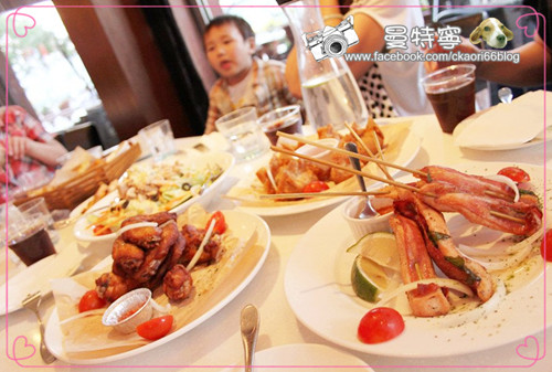 滿足味蕾及視覺饗宴~[高雄]MoJava摩爪哇異國料理(文忠店業主更名Yami Kitchen可口廚坊)