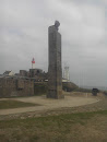 Pointe St Mathieu - Monument aux Péris en Mer