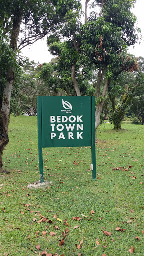 Bedok Town National Park Sign