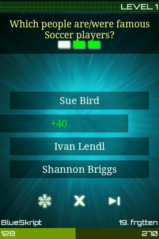 Quisr PRO | 1-4 Player Quiz Screen 3