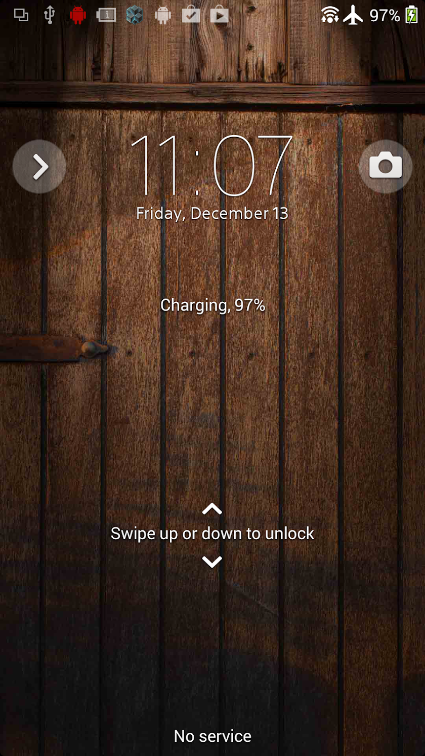 XPERIA™ Woody Theme Screen 3