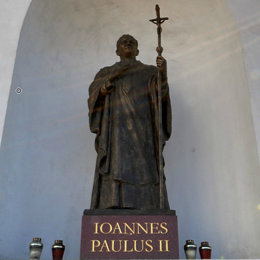 Статуя Iоанна Павла II