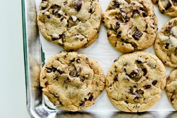 Brown Butter Bakery Style Chocolate Chip Cookies