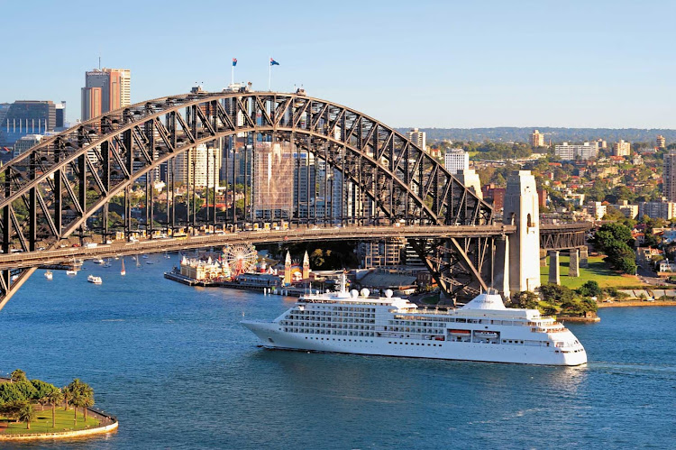 Guests on board Silver Shadow can make memories on port calls in Sydney, Australia.