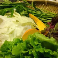 【漢來大飯店】精緻海鮮火鍋