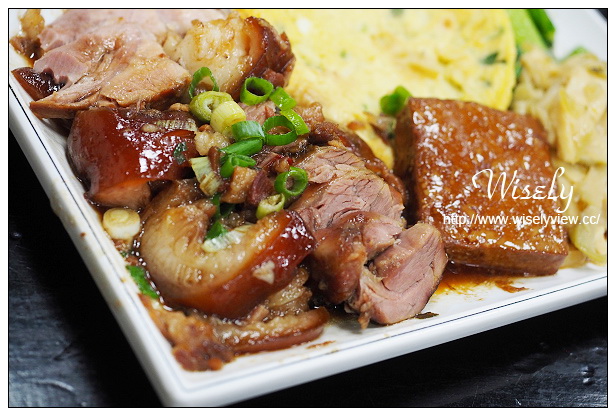 隆鼎御品豬腳＠排骨、腿庫好吃，腳筋飯更是美味～