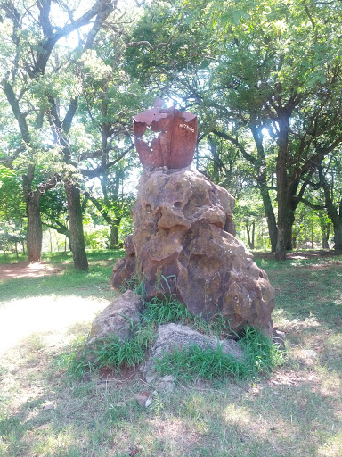 Monumento Al Corazon Herido Del Paraguay