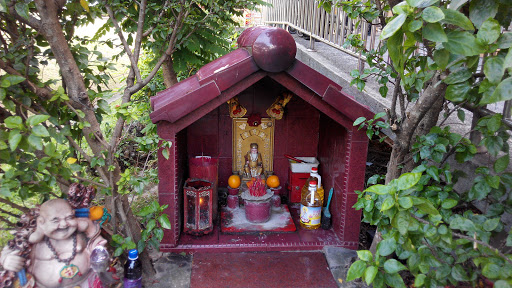 Little Red Shrine 