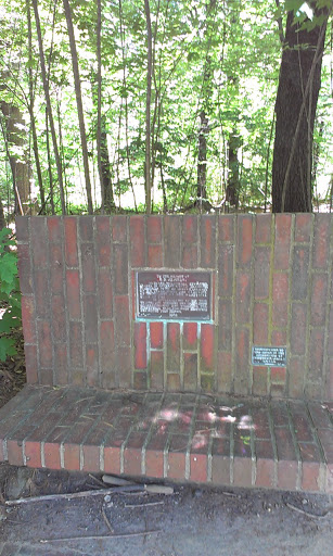 Bricklayer Memorial Bench