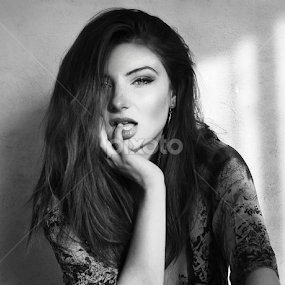 B&W Desire by Oana Artem - People Portraits of Women