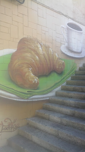 Graffiti Croissant