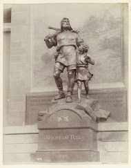 Standbeeld van Wihelm Tell en zijn zoon in Altdorf Zwitserland