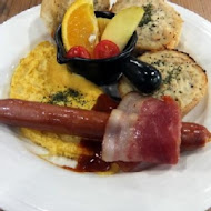 鯊魚咬吐司