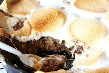 Skillet S’mores Cookie